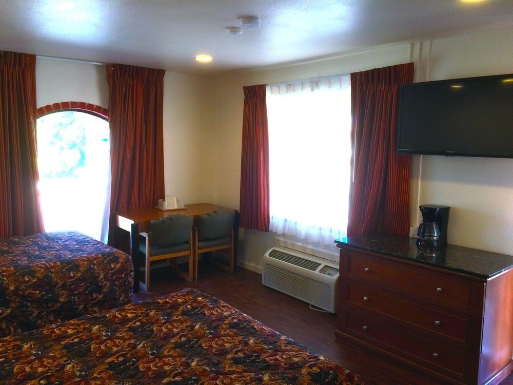 Roswell Inn Zewnętrze zdjęcie