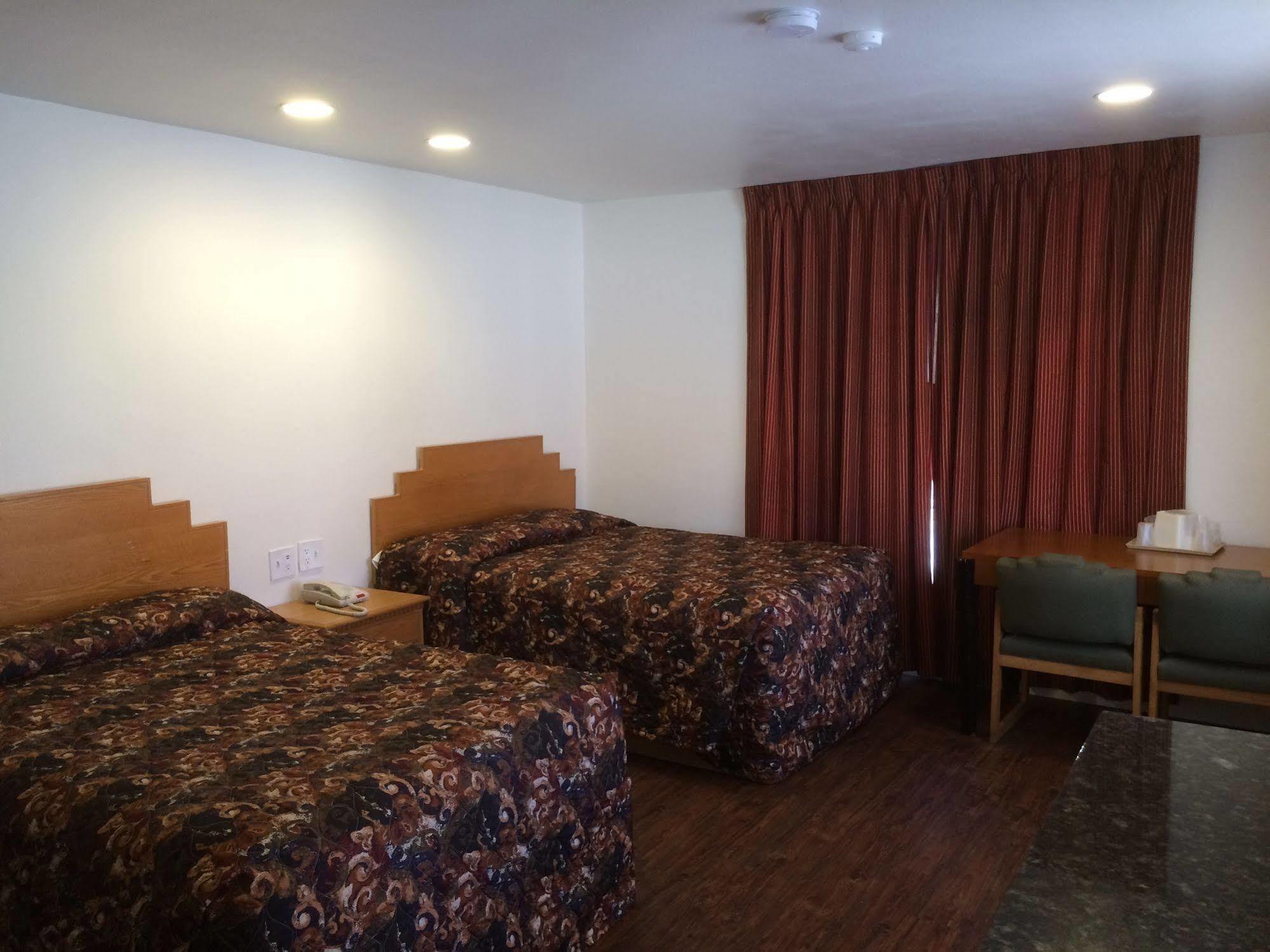 Roswell Inn Zewnętrze zdjęcie