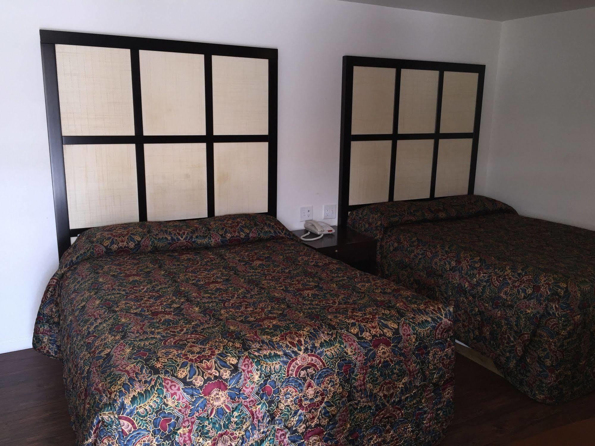 Roswell Inn Zewnętrze zdjęcie